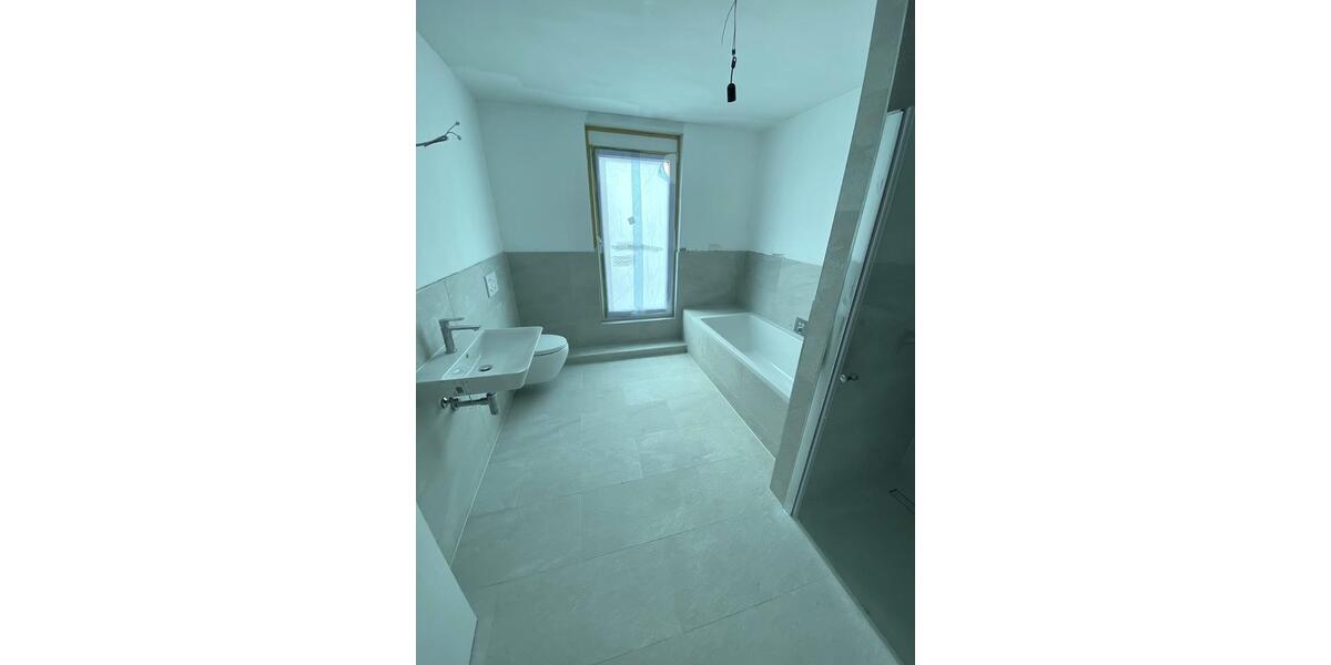 Etagenwohnung Siegburg - 4 Zimmer, 134 m&sup2;, 1.876&euro; | Angebot:26532690
