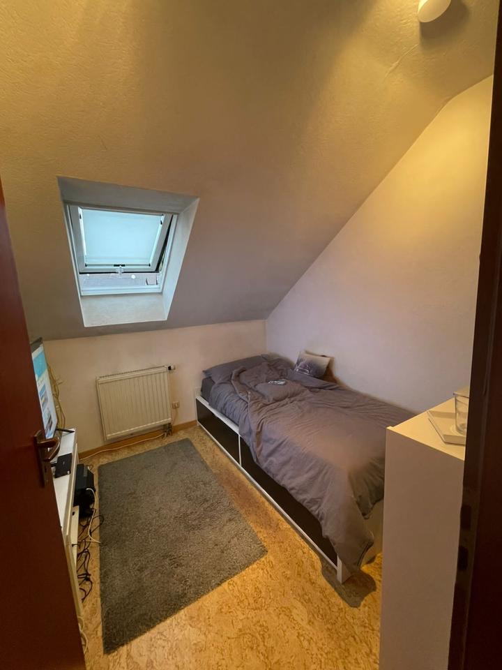 Vermiete 2,5 Zimmer DG-Wohnung 82m² in Sendelbach