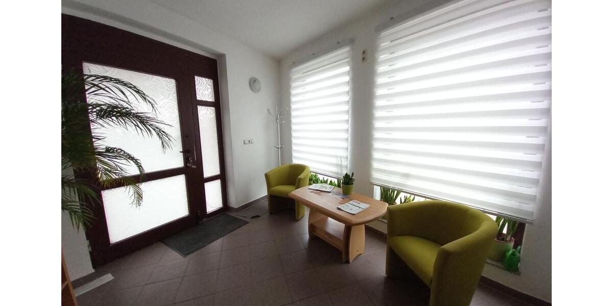 niedlicher Laden Büro im Zentrum von Crimmitschau mit 2 Räumen + Küche und Toilette, ab 01.11.2025 zimmer