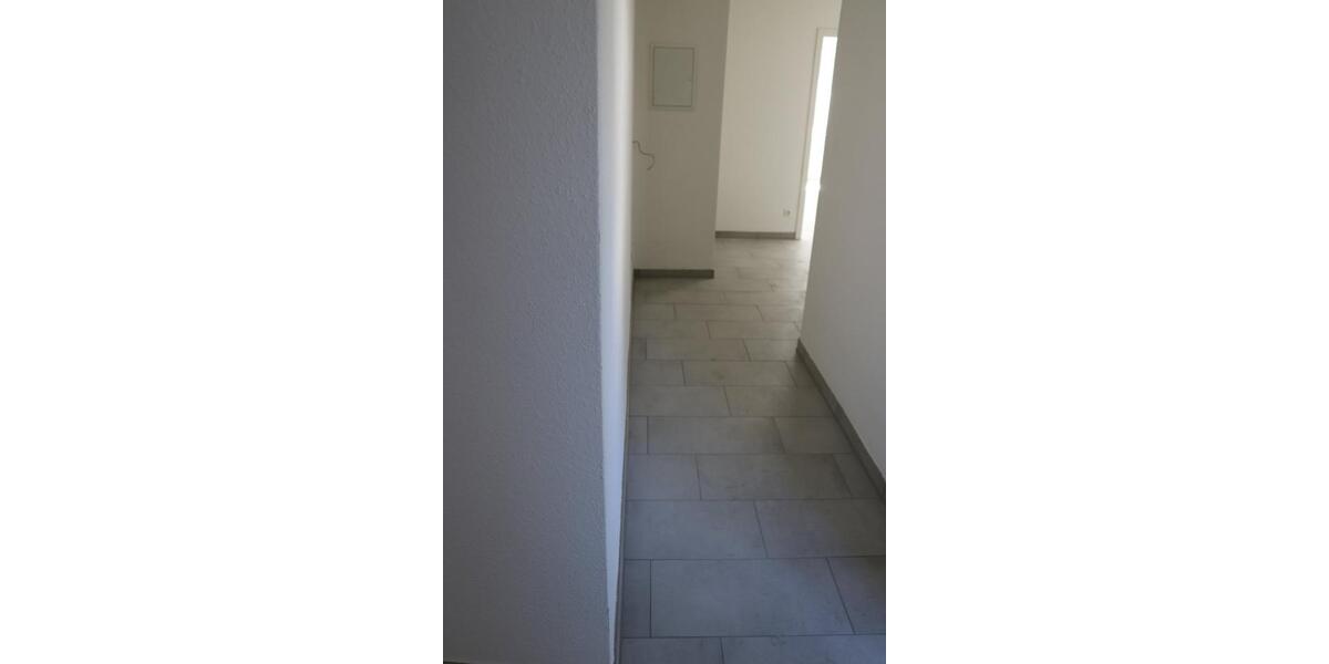Erdgeschoßwohnung Rühen - 2 Zimmer, 64 m&sup2;, 505&euro; | Angebot:24600694