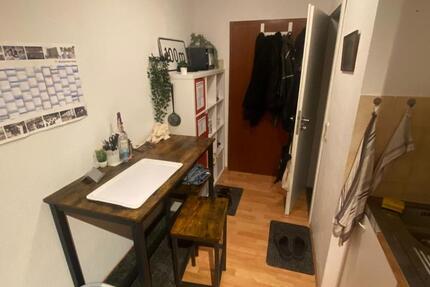 Schöne helle 1 Zimmer-Wohnung mit Balkon (Nähe UNIKLINIK)