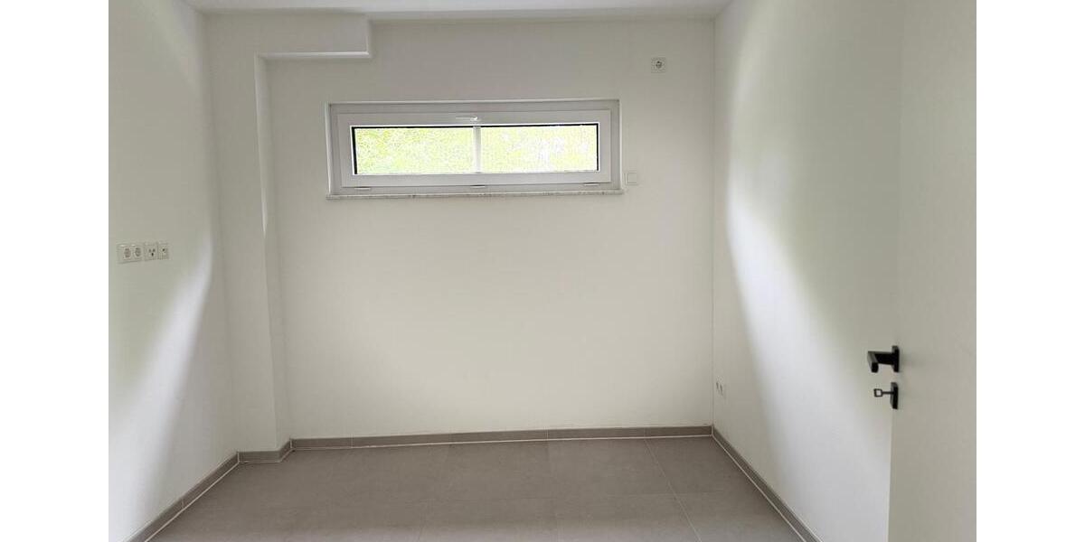 Einfamilienhaus Rehau - 7 Zimmer, 150 m&sup2;, 2.500&euro; | Angebot:23588222