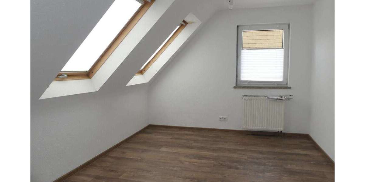 Etagenwohnung Ludwigsburg - 3 Zimmer, 45 m&sup2;, 750&euro; | Angebot:27360171