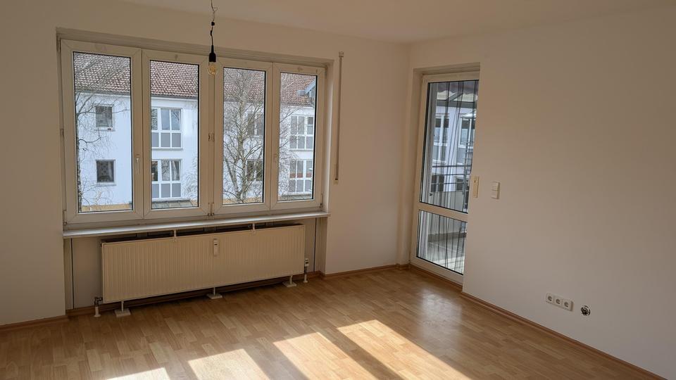 Etagenwohnung Schöneiche bei Berlin - 3 Zimmer, 68 m&sup2;, 945&euro; | Angebot:26032914