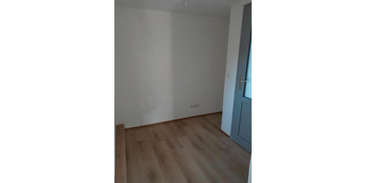 Einfamilienhaus Bad Windsheim - 4 Zimmer, 123 m&sup2;, 1.180&euro; | Angebot:25791484