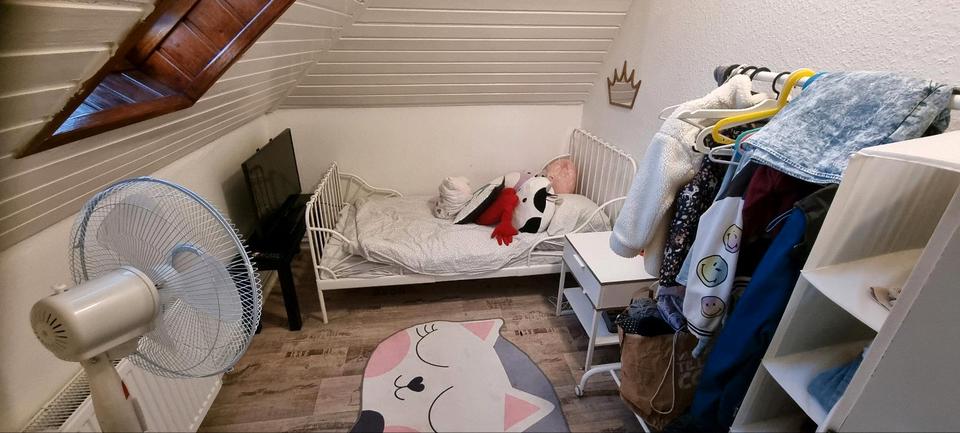 Dachgeschoßwohnung Pforzheim Brötzingen - 3 Zimmer, 60 m&sup2;, 950&euro; | Angebot:25964386