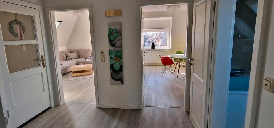 Dachgeschoßwohnung Bremerhaven Lehe - 3 Zimmer, 64 m&sup2;, 800&euro; | Angebot:25933046