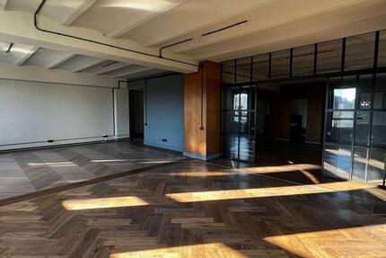 LOFT mit Blick über Wuppertal zimmer