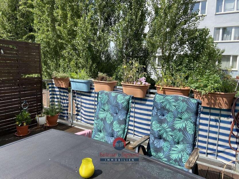 KREFELD-CITY - MODERNE 3-ZIMMERWOHNUNG MIT GROSSER TERRASSE +KÜCHE GEGEN ABSCHLAG! zimmer