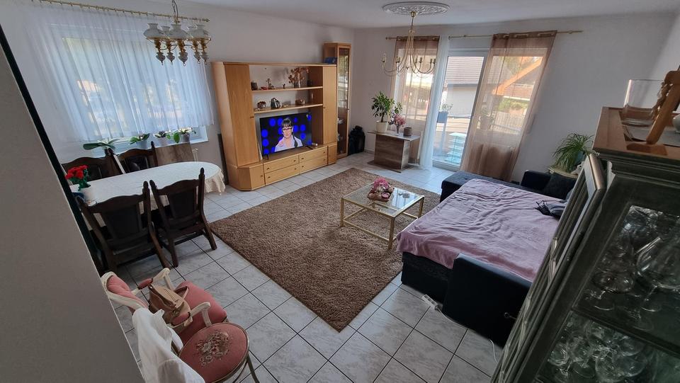 Zentrale, große 2 ZKBB 2 zimmer