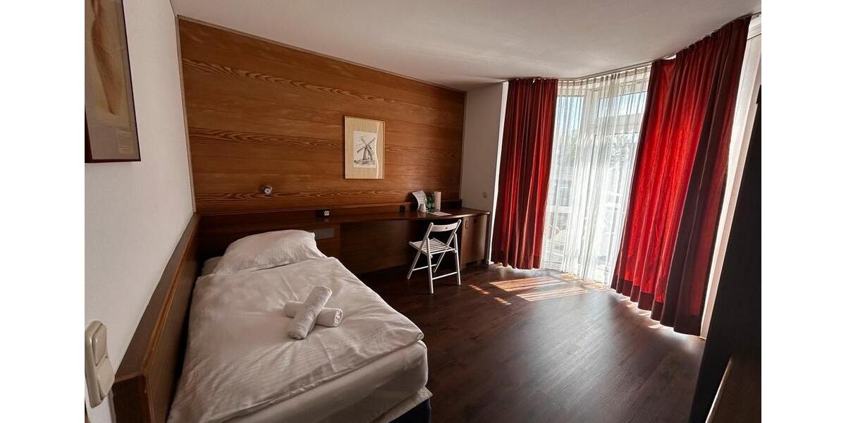Etagenwohnung Frechen - 1 Zimmer, 21 m&sup2;, 750&euro; | Angebot:26300940