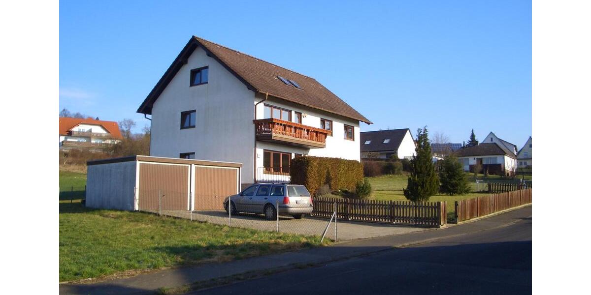 Etagenwohnung Homberg (Efze) - 4 Zimmer, 107 m&sup2;, 700&euro; | Angebot:26447850