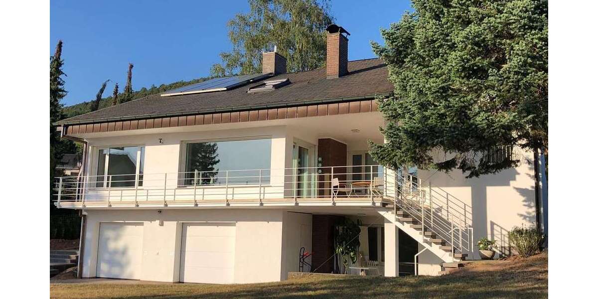 Einfamilienhaus Bürgstadt - 9 Zimmer, 300 m&sup2;, 2.950&euro; | Angebot:24975698