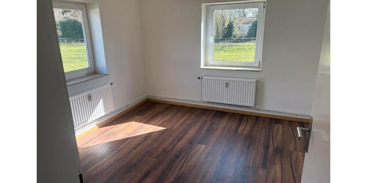 Erdgeschoßwohnung Leese - 3 Zimmer, 62 m&sup2;, 370&euro; | Angebot:26041120