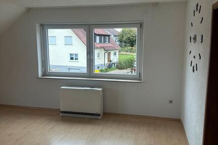 4 Zimmer Wohnung in Großvillars zu vermieten zimmer