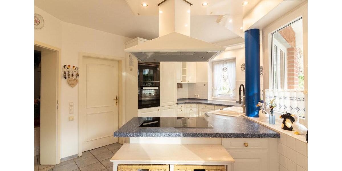 Erdgeschoßwohnung Malente - 3 Zimmer, 168 m&sup2;, 1.800&euro; | Angebot:25809398