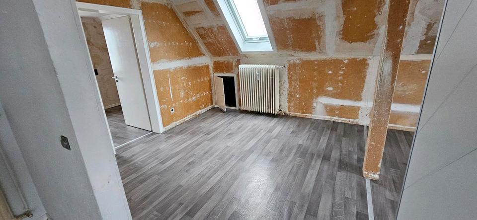 Dachgeschoßwohnung Korbach - 2 Zimmer, 65 m&sup2;, 750&euro; | Angebot:24485473