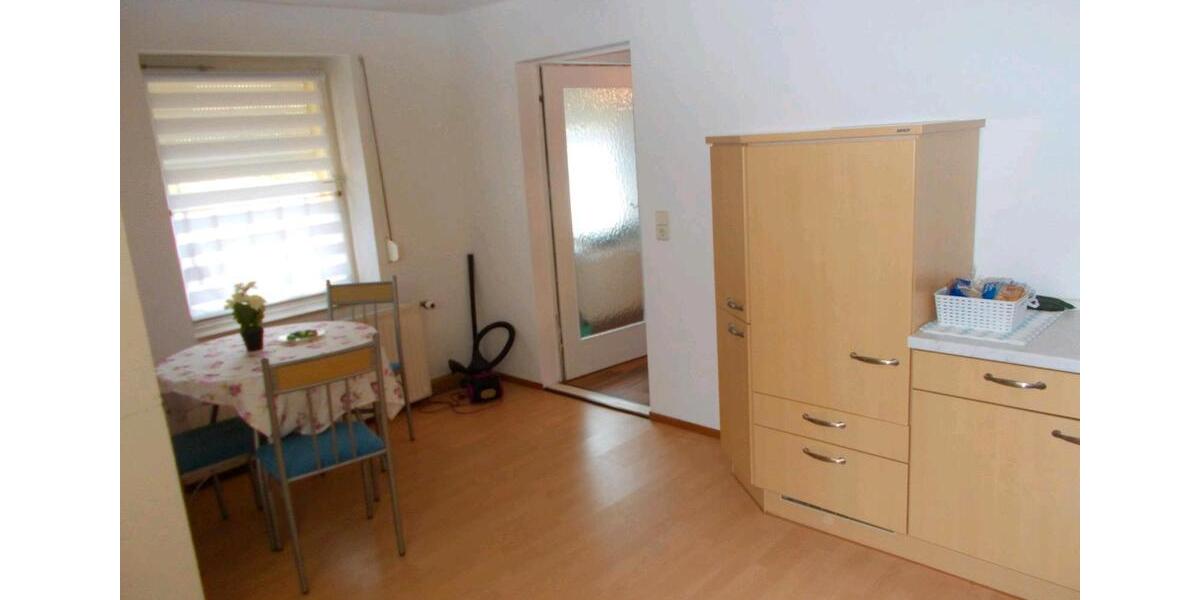 Erdgeschoßwohnung Gera Debschwitz - 2.5 Zimmer, 42 m&sup2;, 350&euro; | Angebot:24830852