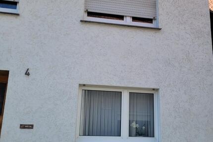 Haus Siegen Eiserfeld - 8 Zimmer, 160 m&sup2;, 1.300&euro; | Angebot:25051625