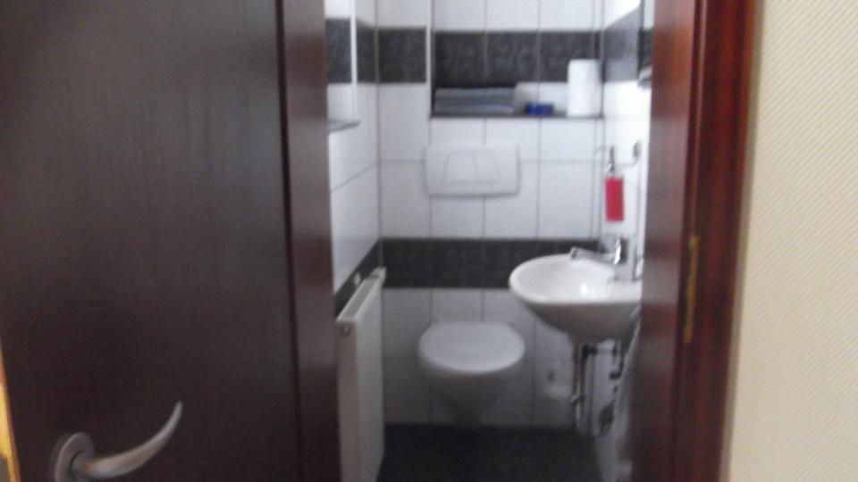 Etagenwohnung Korschenbroich - 5 Zimmer, 110 m&sup2;, 2.100&euro; | Angebot:25612834