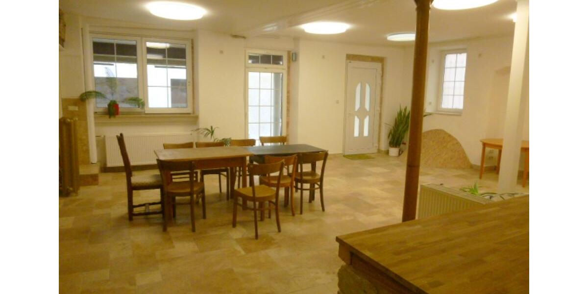 Stilvolle Gewerbefläche in der Oppenheimer Altstadt – ideal für T zimmer