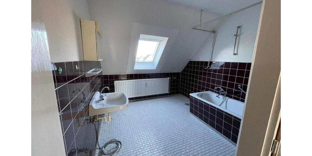 Dachgeschoßwohnung Selsingen - 3 Zimmer, 90 m&sup2;, 900&euro; | Angebot:26459695