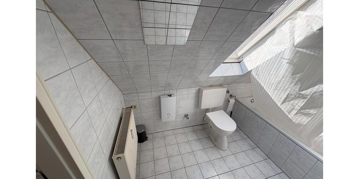 Dachgeschoßwohnung Herford - 2.5 Zimmer, 44 m&sup2;, 400&euro; | Angebot:25270795