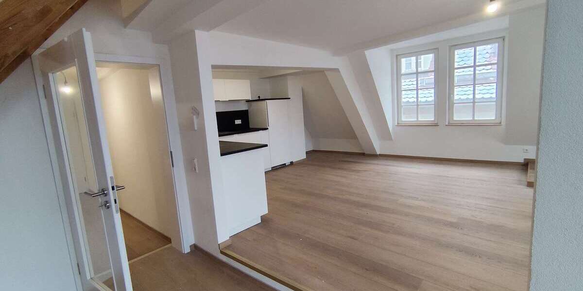 Etagenwohnung Aalen - 2 Zimmer, 75 m&sup2;, 990&euro; | Angebot:26127439