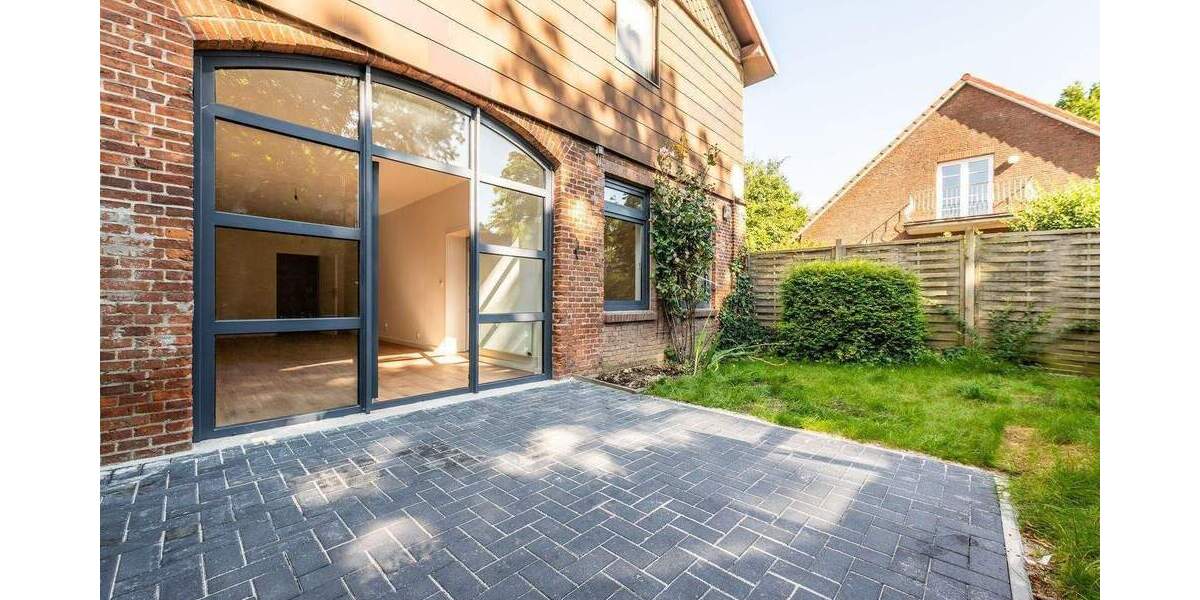 Sanierte Erdgeschoss-Wohnung mit Terrasse, Garten u. Stellplatz 2 zimmer