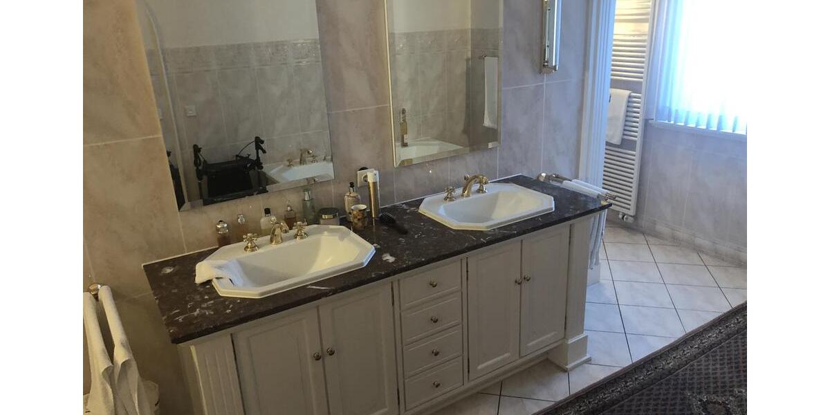 Villa Rheine - 6 Zimmer, 350 m&sup2;, 2.500&euro; | Angebot:20885234