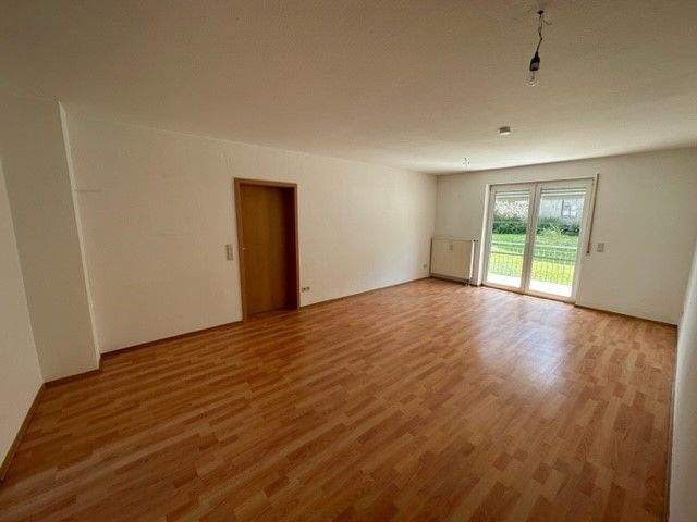 Etagenwohnung Prosselsheim - 4 Zimmer, 90 m&sup2;, 780&euro; | Angebot:25774918