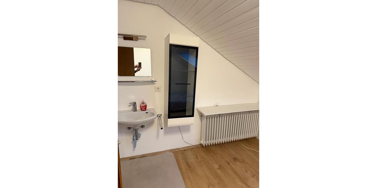 Wohnen auf Zeit Reutlingen Reutlingen-Betzingen - 1 Zimmer, 14 m&sup2;, 425&euro; | Angebot:25894010