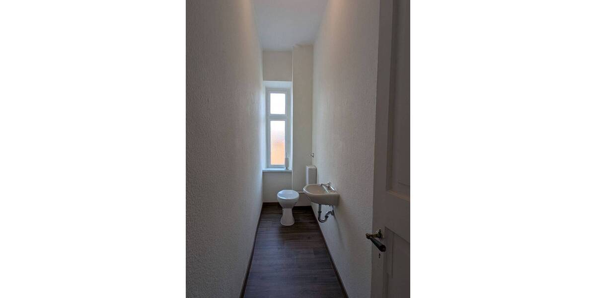 Eleganter Altbau-traum in zentraler Lage 4 zimmer