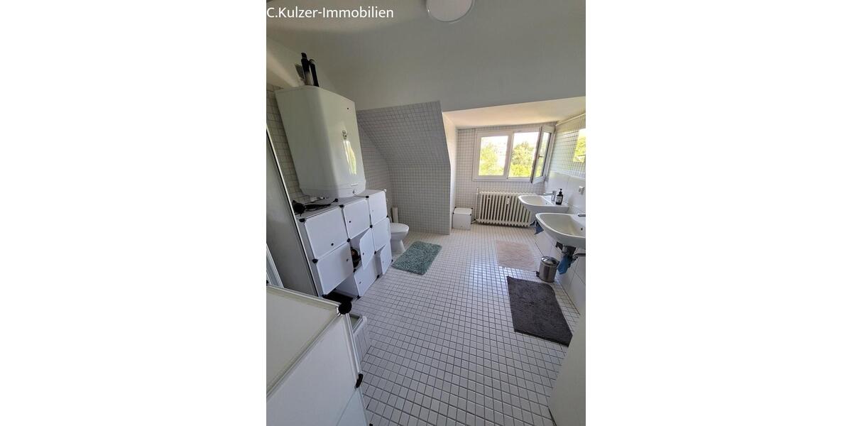 Dachgeschoßwohnung Lörrach - 1 Zimmer, 15 m&sup2;, 360&euro; | Angebot:25057339