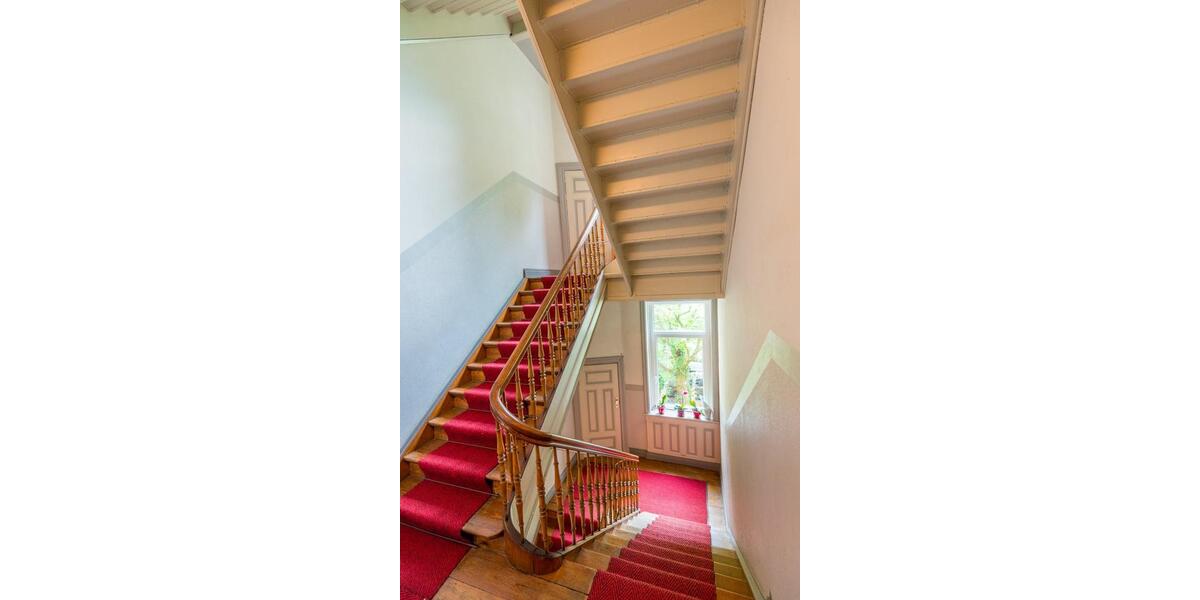 Dachgeschoßwohnung Kiel - 4 Zimmer, 127 m&sup2;, 1.590&euro; | Angebot:25831332