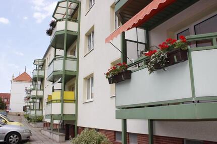 Wohnung Oschersleben (Bode) - 2 Zimmer, 49 m&sup2;, 329&euro; | Angebot:26268413