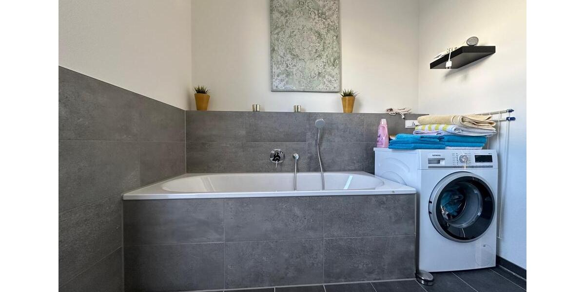 Etagenwohnung Düsseldorf Stadtbezirk 2 - 2 Zimmer, 74 m&sup2;, 1.400&euro; | Angebot:26580206