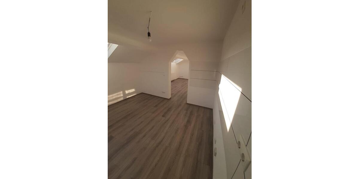 Renovierte Wohnung im 2. Obergeschoss 2 zimmer