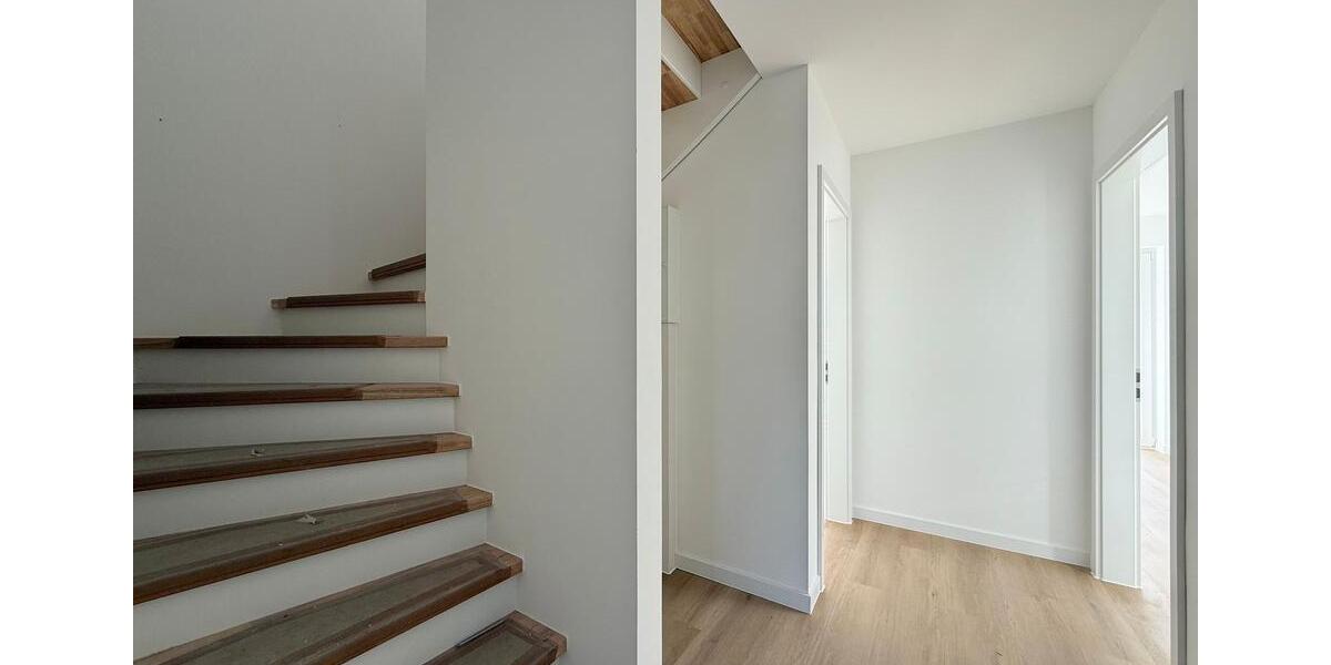 Reihenhaus Apen - 5 Zimmer, 126 m&sup2;, 1.290&euro; | Angebot:25782518