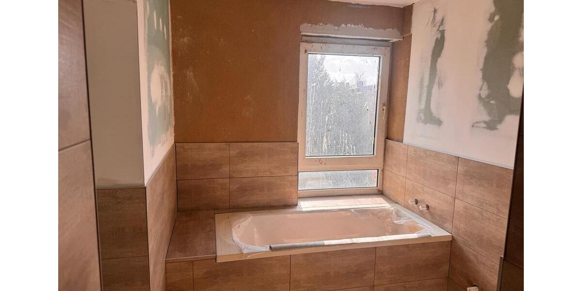 Dachgeschoßwohnung Schönebeck (Elbe) - 4 Zimmer, 110 m&sup2;, 800&euro; | Angebot:26249664