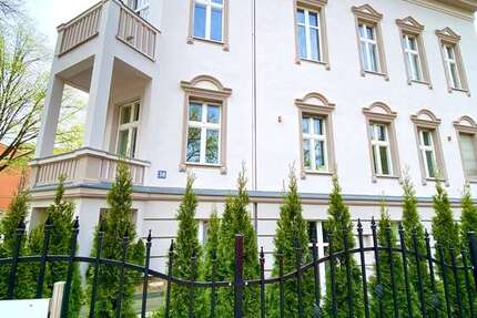 Wohnung Berlin Zehlendorf - 2 Zimmer, 83 m&sup2;, 1.195&euro; | Angebot:27235104