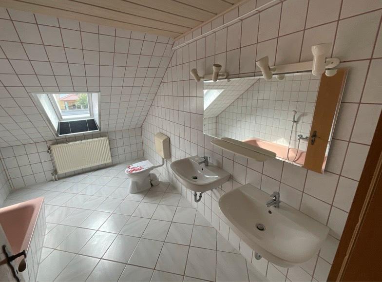 Dachgeschoßwohnung Kindelbrück - 3 Zimmer, 88 m&sup2;, 520&euro; | Angebot:22553780