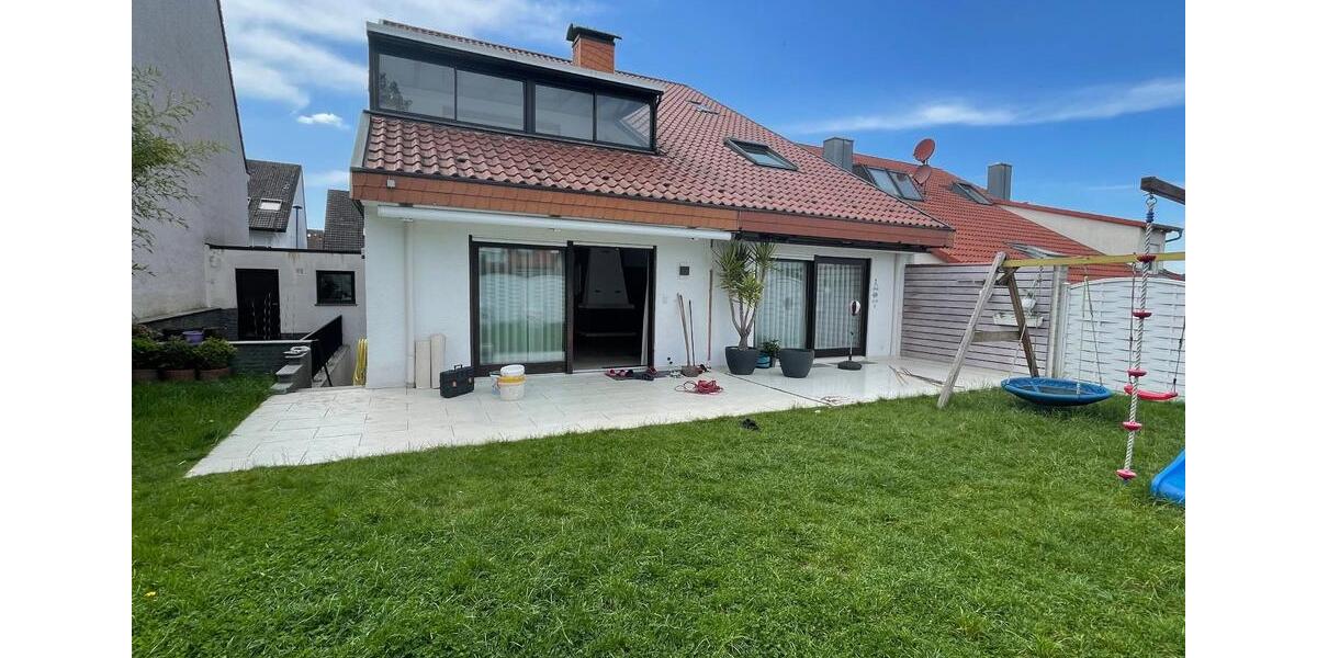 Einfamilienhaus Waldbronn - 8 Zimmer, 250 m&sup2;, 2.800&euro; | Angebot:25963883