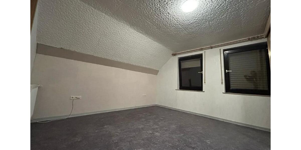 Dachgeschoßwohnung Bad Sobernheim - 3 Zimmer, 90 m&sup2;, 850&euro; | Angebot:24651686