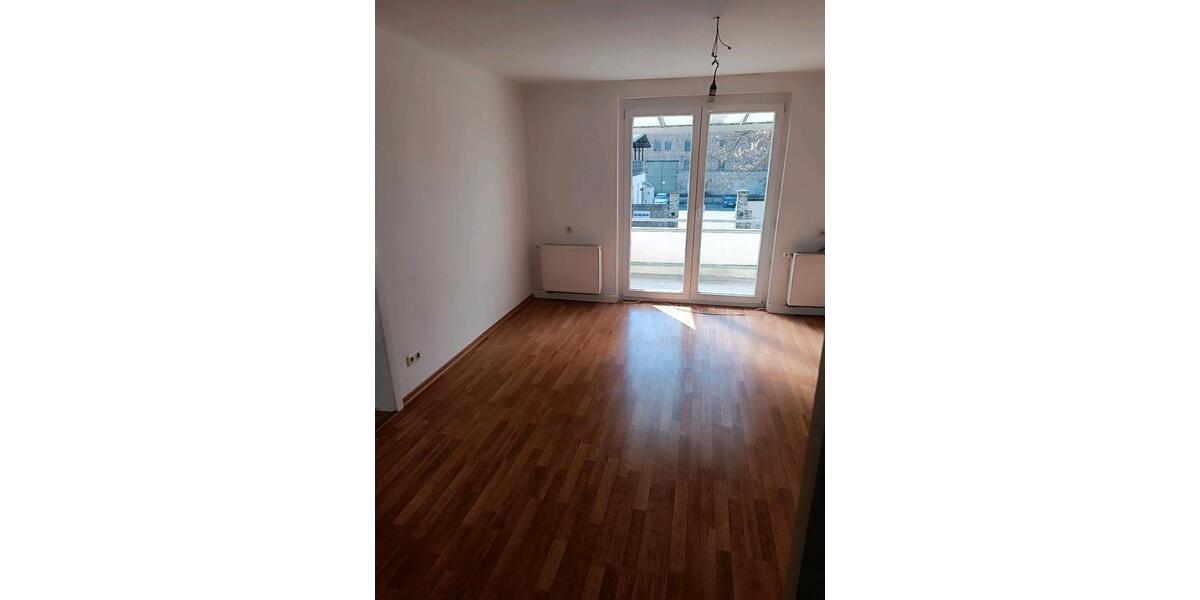 Etagenwohnung Teutschenthal - 3 Zimmer, 60 m&sup2;, 528&euro; | Angebot:25882969