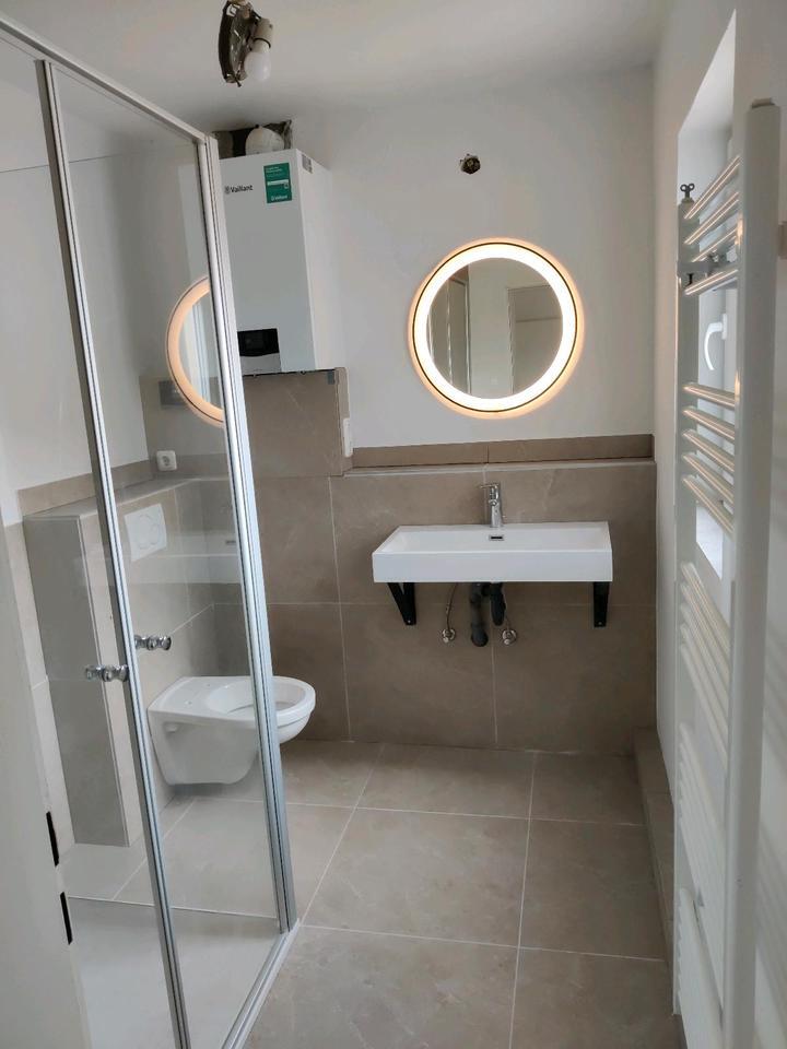 Ab Sofort Bezugsfreimit Einbauküche NEU sanierte 3 Zimmer