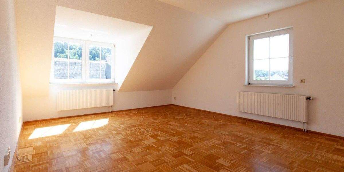 Etagenwohnung Annaberg-Buchholz OT Buchholz Annaberg - 2 Zimmer, 58 m&sup2;, 270&euro; | Angebot:25688315