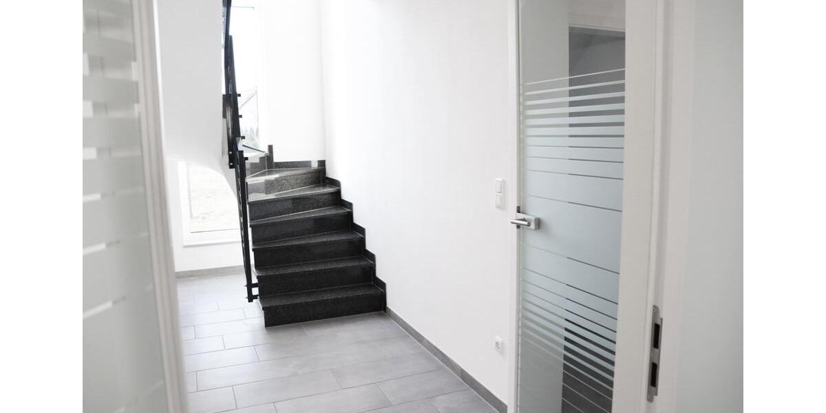 Einfamilienhaus Bodenwöhr - 5 Zimmer, 161 m&sup2;, 1.300&euro; | Angebot:25989342