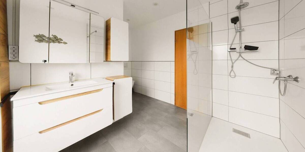 Etagenwohnung Bodenwerder Kemnade - 3 Zimmer, 100 m&sup2;, 600&euro; | Angebot:26585280
