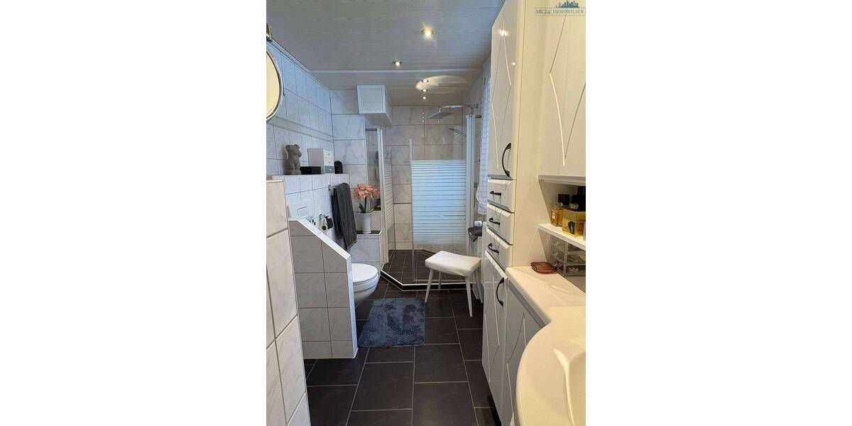 Etagenwohnung Linden Großen-Linden - 3 Zimmer, 120 m&sup2;, 1.200&euro; | Angebot:26723929